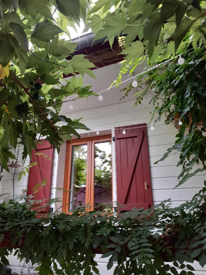 Au Bosquet, Chambre Et Salle De Bains Avec Petit Dejeuner A 600 M Du Centre Dans Un Cadre Calme Et Verdoyant Salies-de-Béarn Kültér fotó